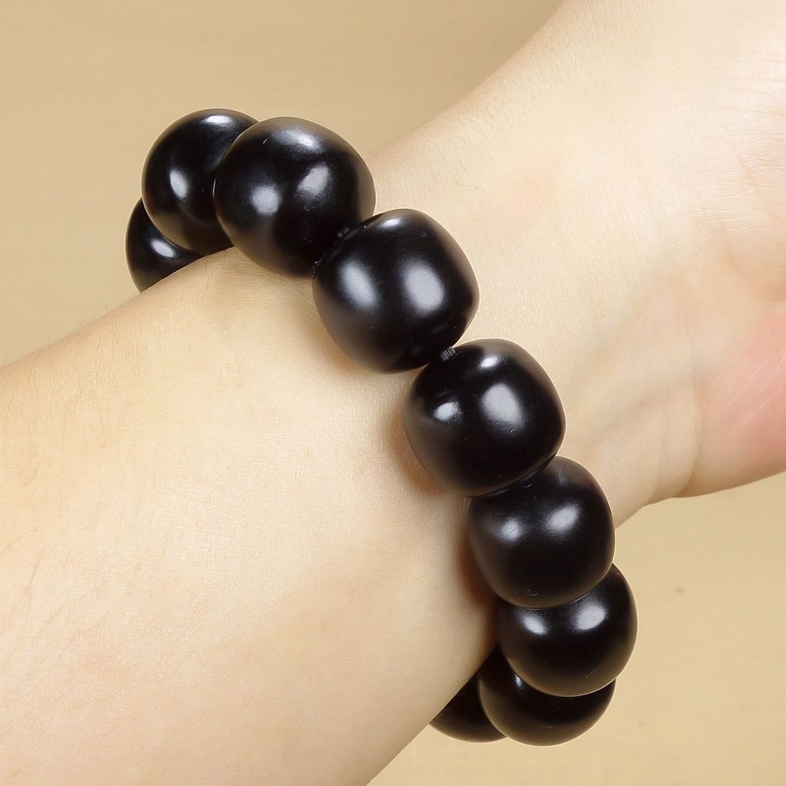 和田玉卡16黑青手串 