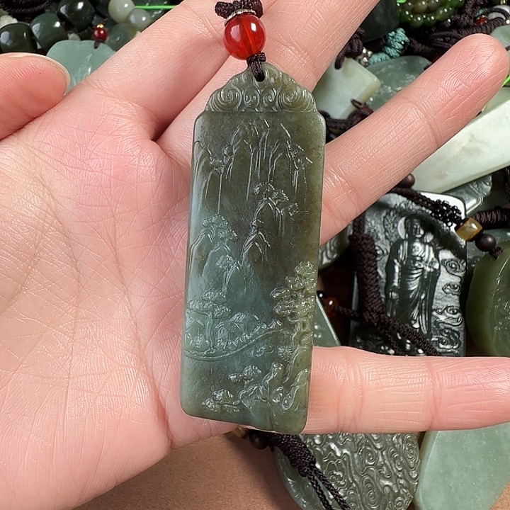 和田玉颈饰未镶嵌