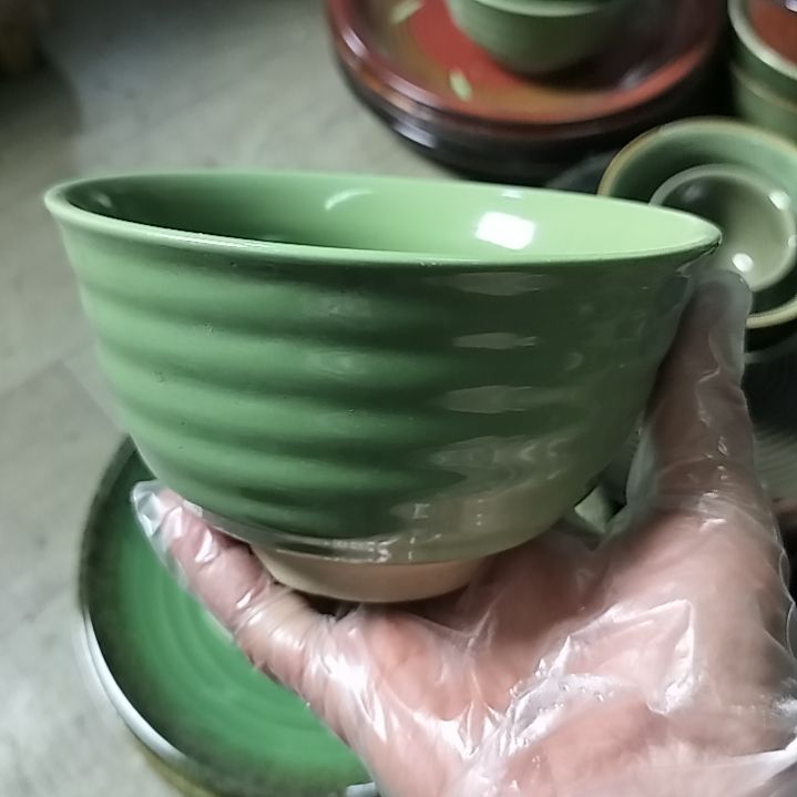 盘瓷片陶瓷杯盘壶碗都有