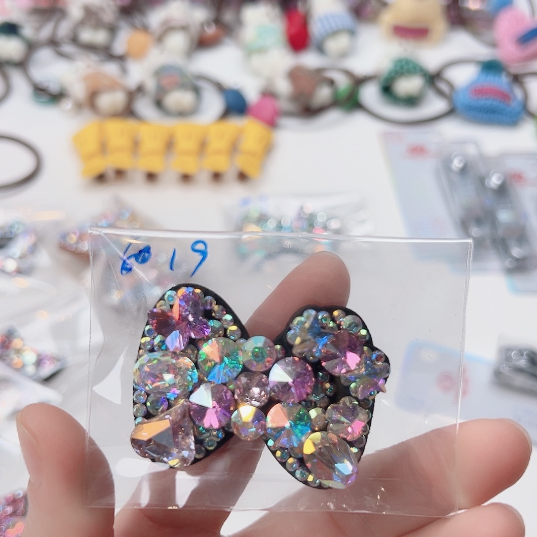 闪粉蝴蝶结拜拜儿童