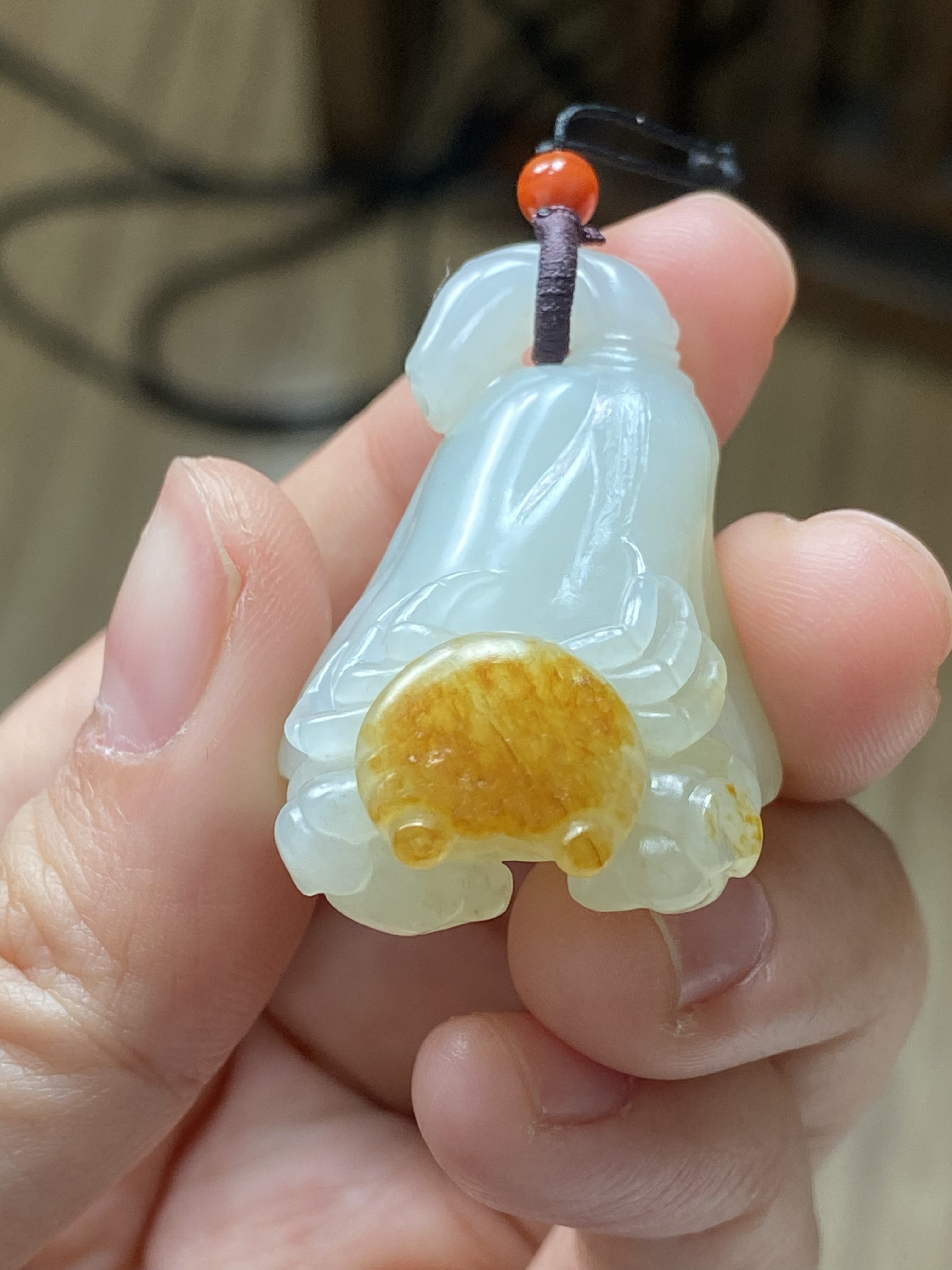 和田玉精品颈饰吊坠