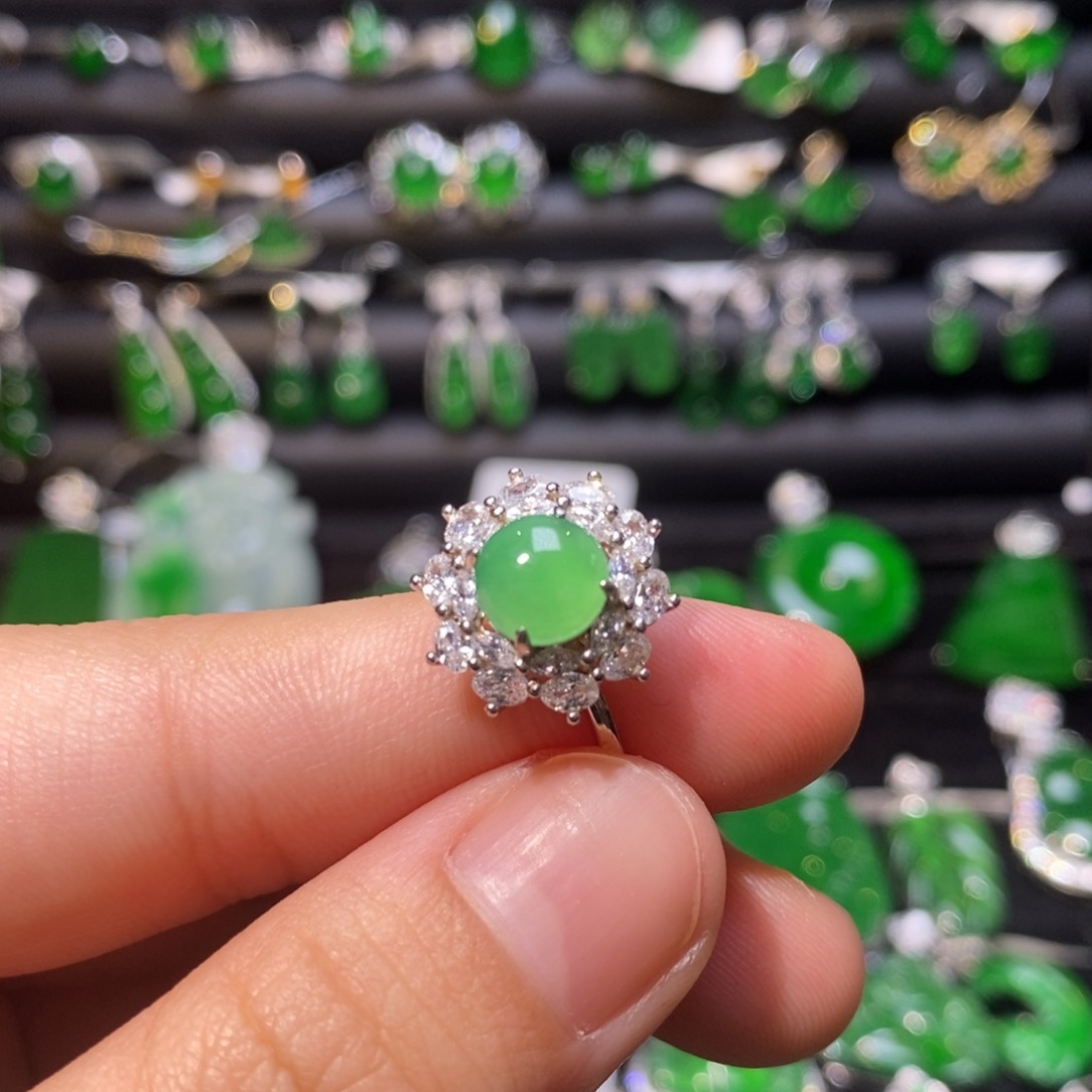 翡翠戒指银S925镶嵌天然翡翠