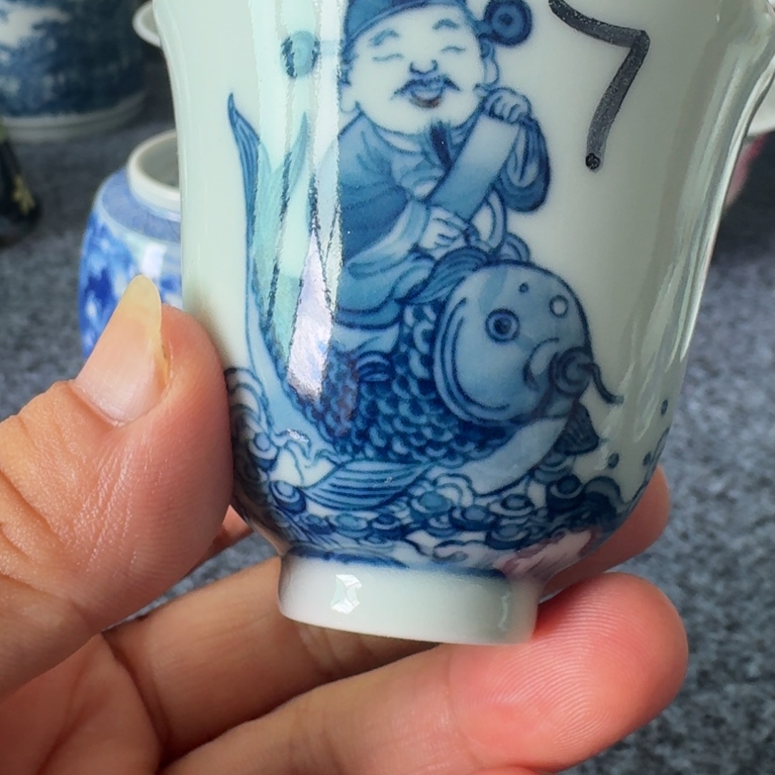 景德镇现代陶瓷杯