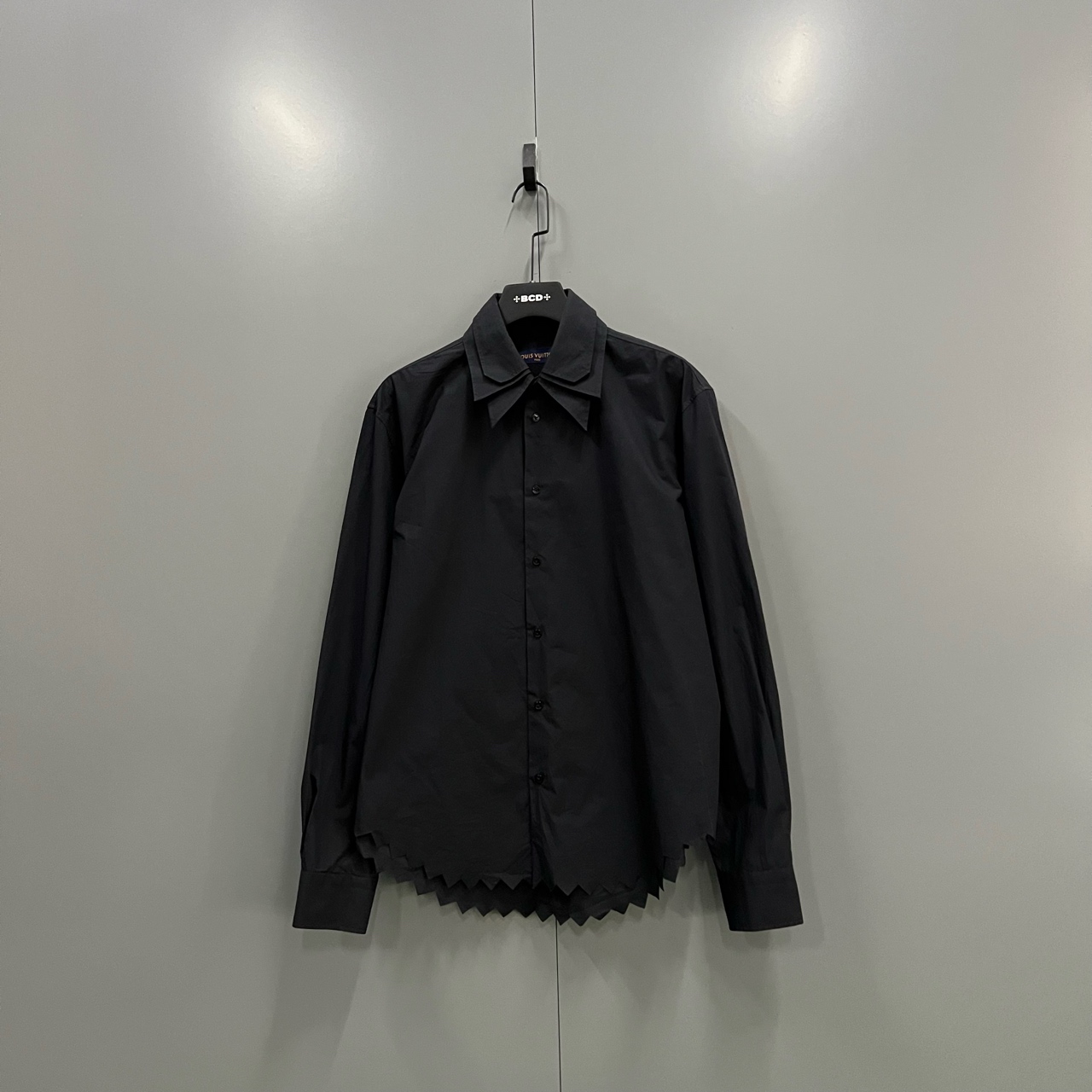 99新 LouisVuitton/路易威登 h85 011239 黑色多层长袖衬衫 S码