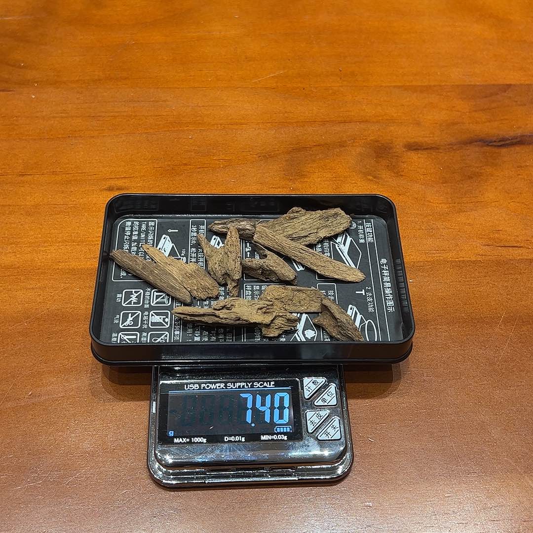沉香碎屑沉香越南富森红土沉香7.4g