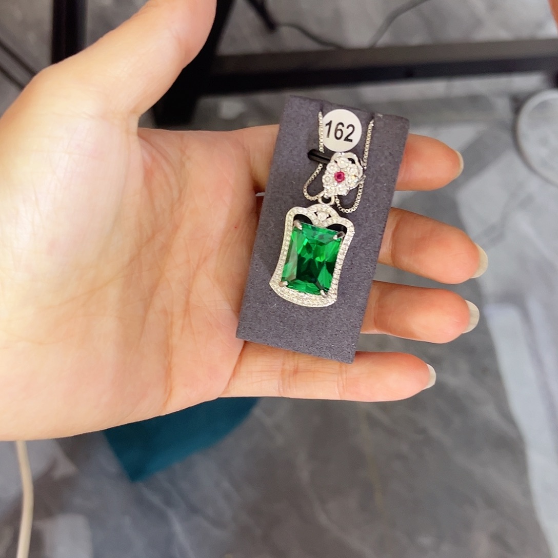 颈饰银S925镶嵌祖母绿