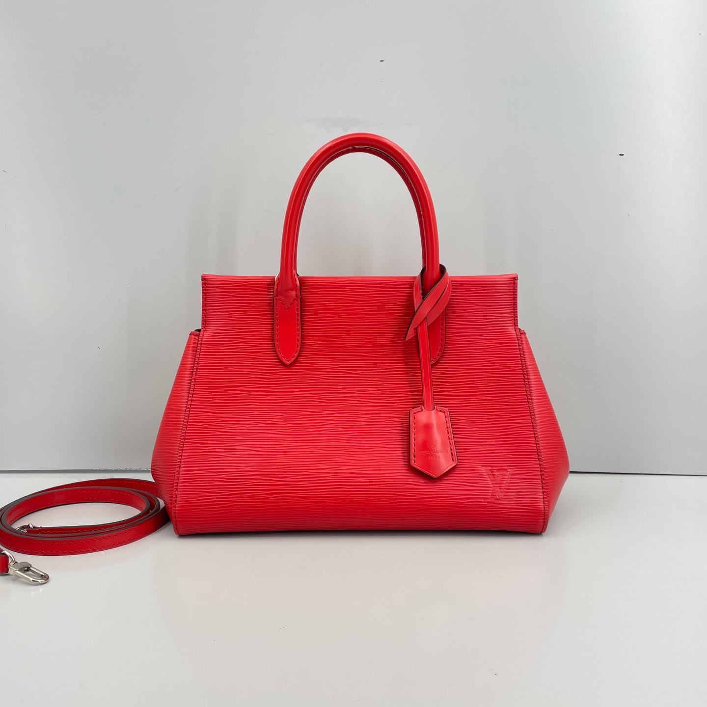 95新 LouisVuitton/路易威登 优选/Marly红色水波纹手提包/26×18