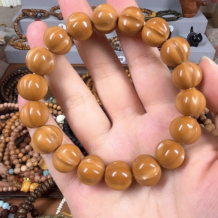 手串白玉菩提黄色