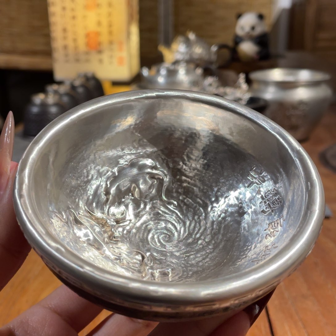 小**哥顺丰快递包邮茶空间