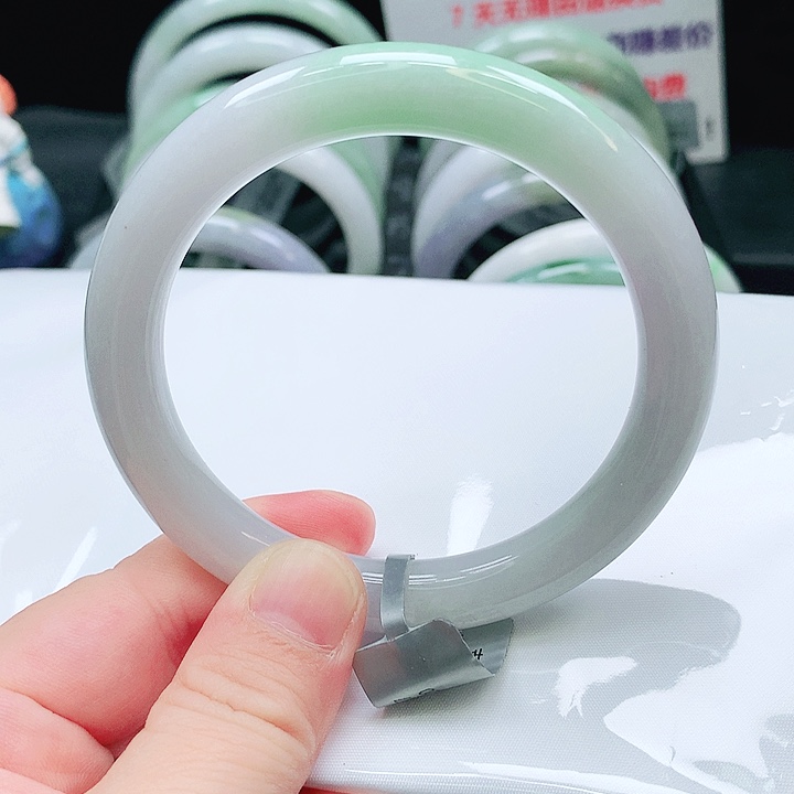 翡翠未镶嵌手镯35