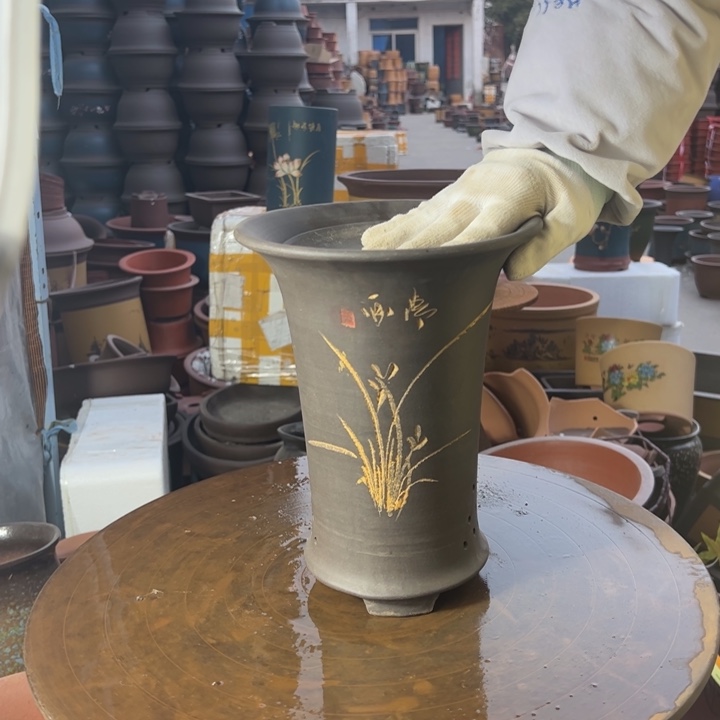 紫砂宜兴紫砂花盆底线黑