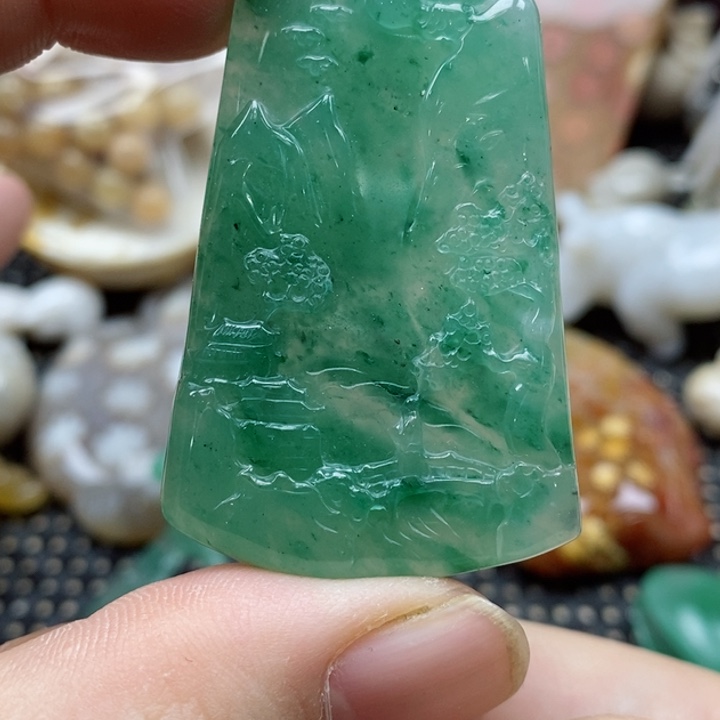石英质玉颈饰未镶嵌