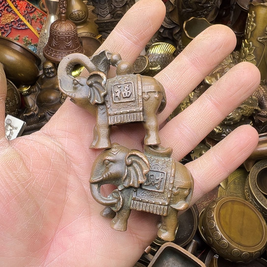 精品铜器，精美文玩