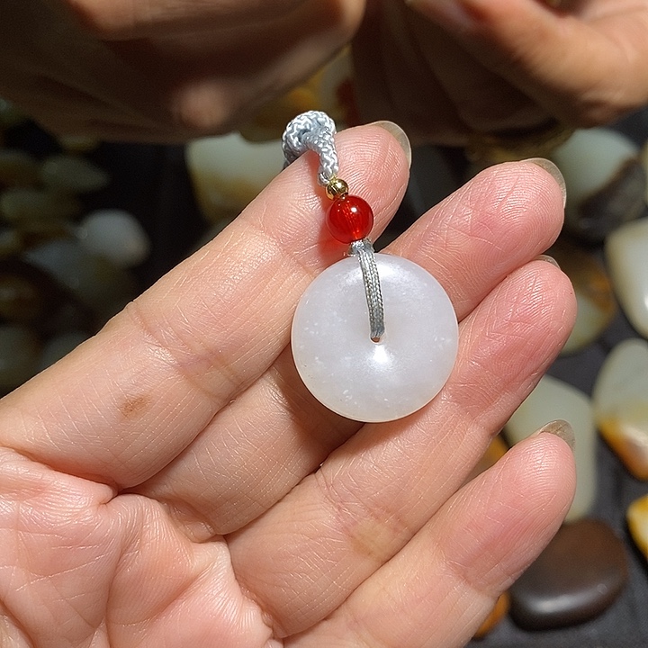 未镶嵌和田玉（糖玉）挂件