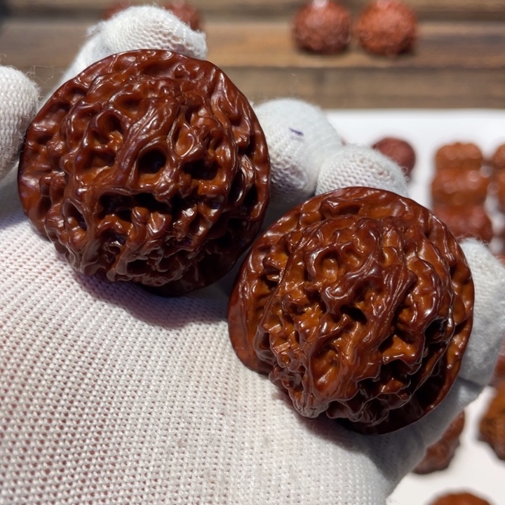 文玩核桃吊坠M****n苹果园色差450.05.42