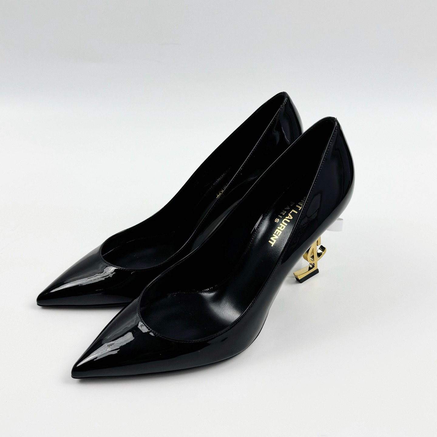 未使用 YSL/圣罗兰 37码 YSL 漆皮异形高跟鞋 全新闲置 vz027