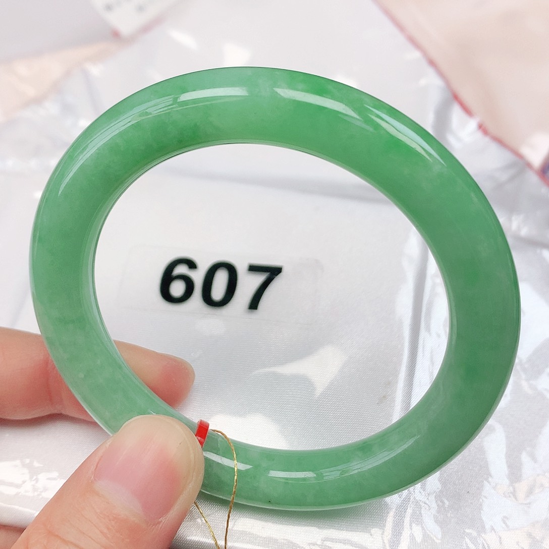 翡翠手镯未镶嵌抖音607
