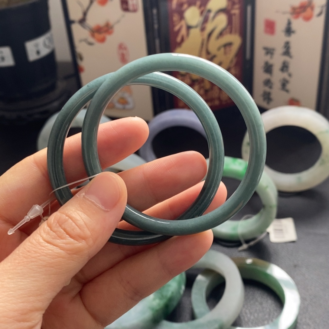 定制翡翠一对叮当未镶嵌51叮当一对