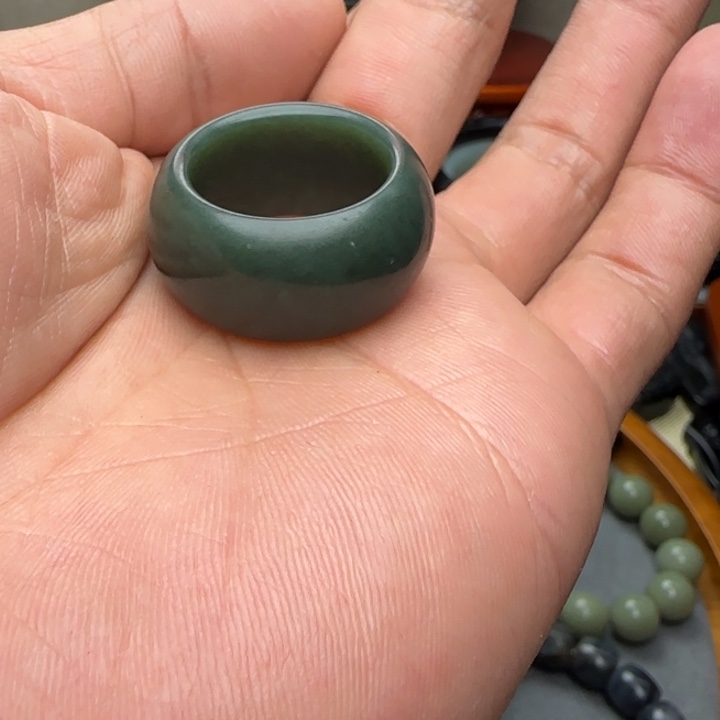 和田玉（青玉）未镶嵌颈饰福利扳指21.8圈口