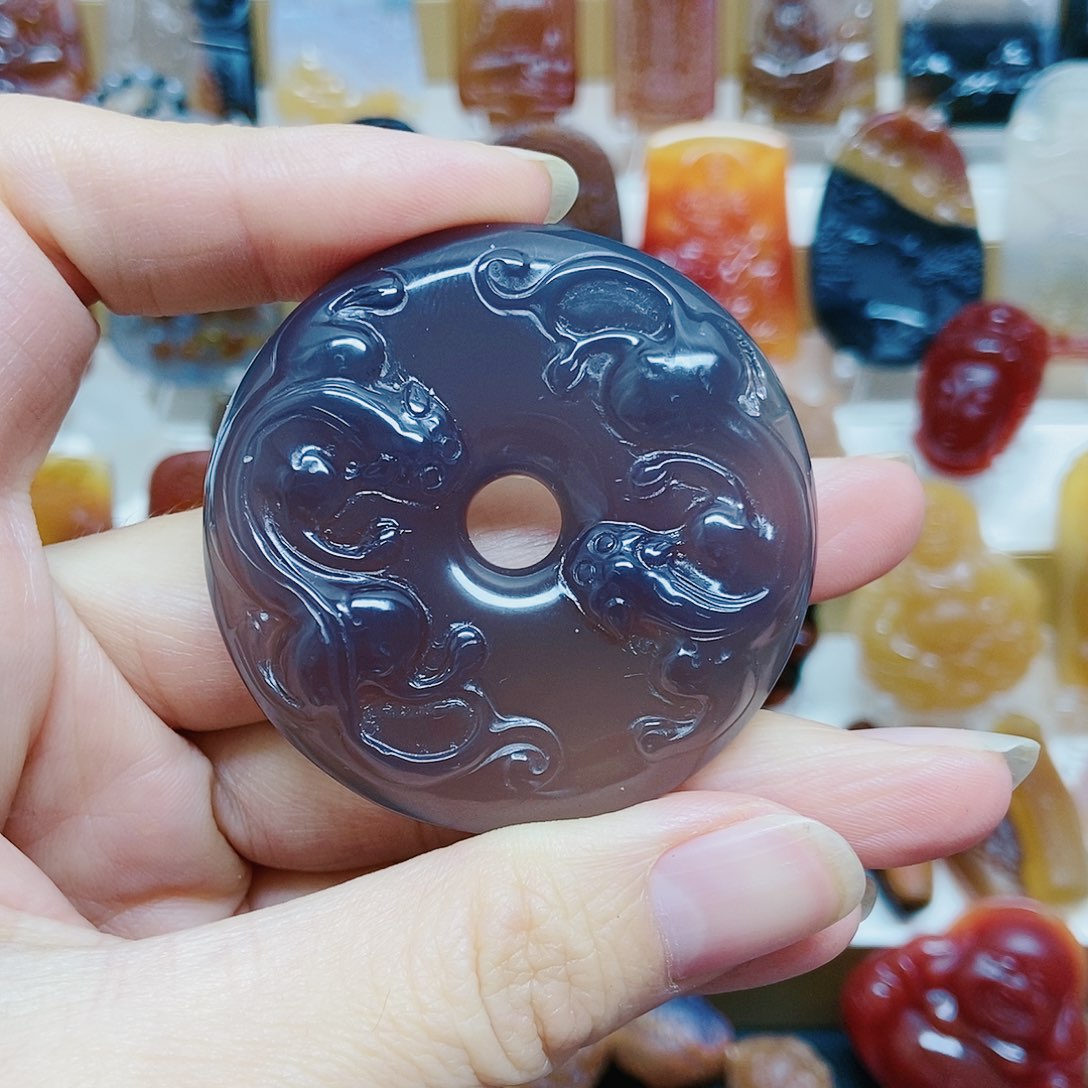 玛瑙/玉髓颈饰未镶嵌