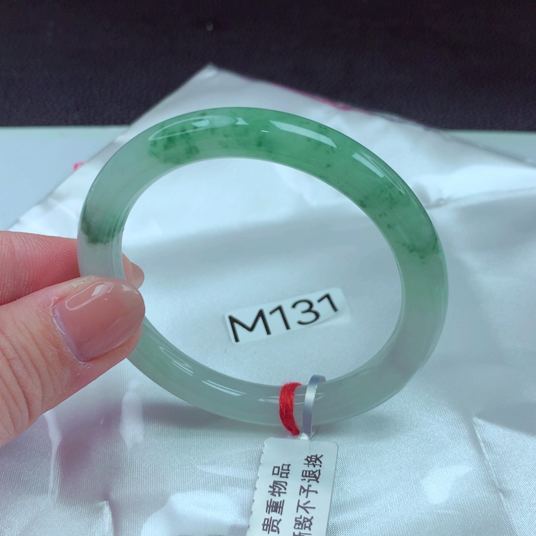 翡翠手镯未镶嵌手镯88