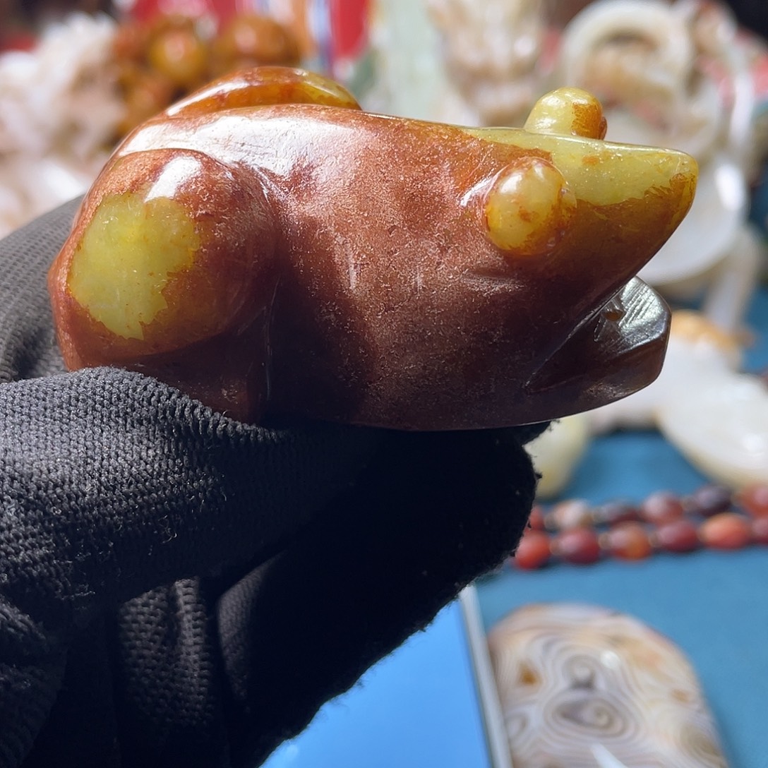 和田玉（糖玉）未镶嵌颈饰