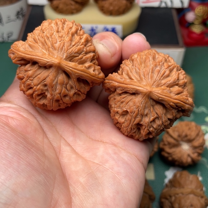 【闪购商品】文玩核桃吊坠45水龙