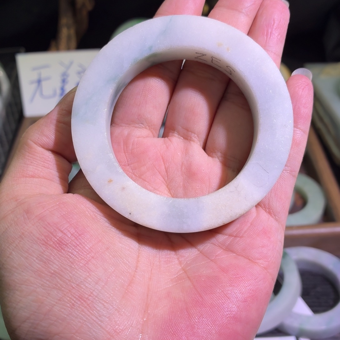 定制翡翠未镶嵌缅甸翡翠A货手镯毛胚定制