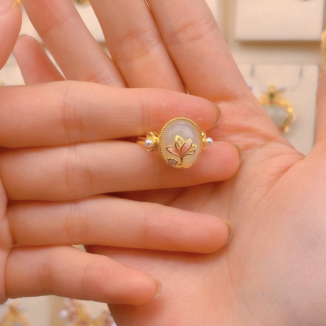 和田玉戒指银S925镀金镶嵌