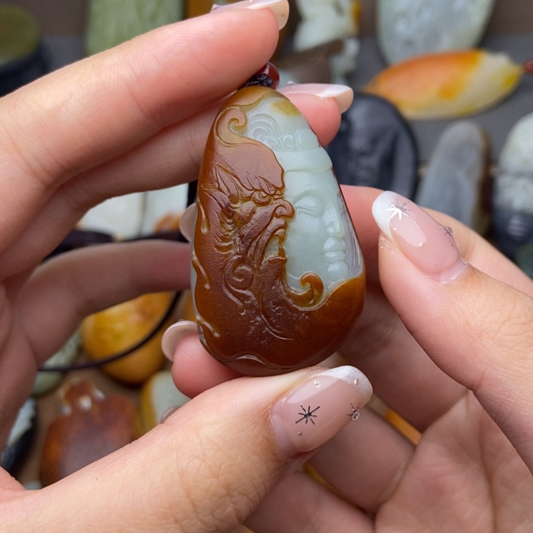 和田玉颈饰未镶嵌