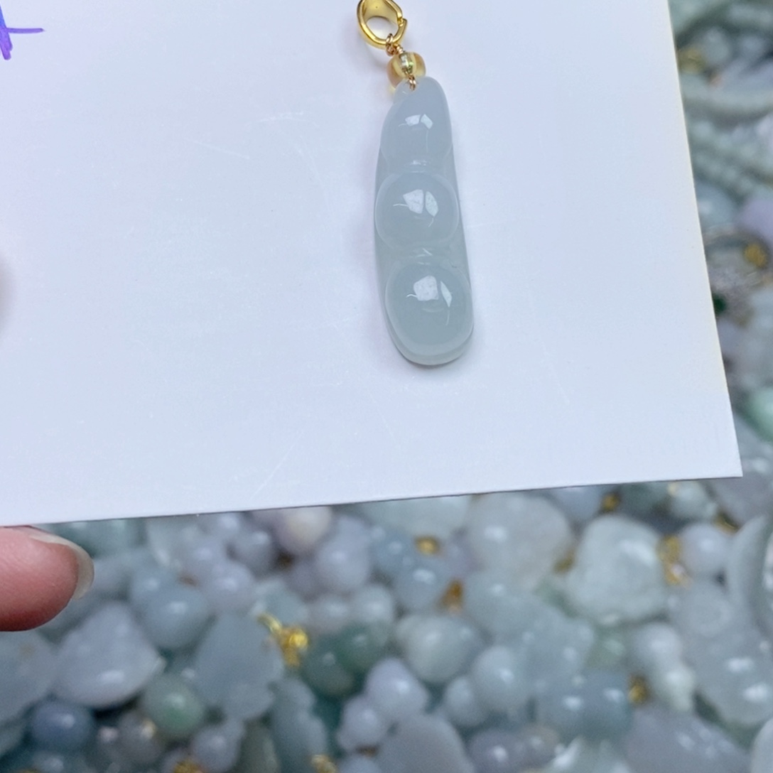 翡翠未镶嵌颈饰290