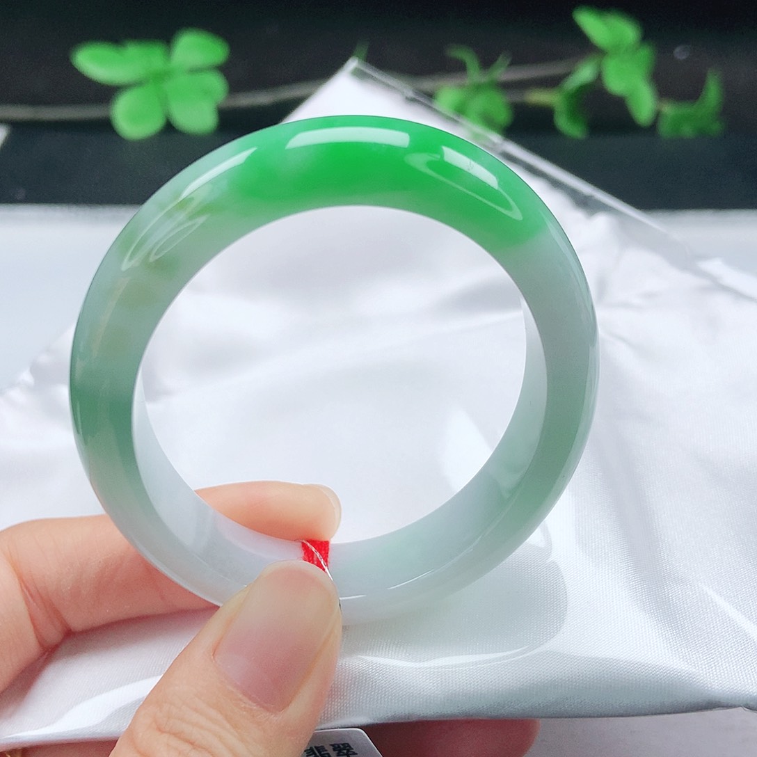 未镶嵌手镯（贵妃镯）翡翠53➕贵