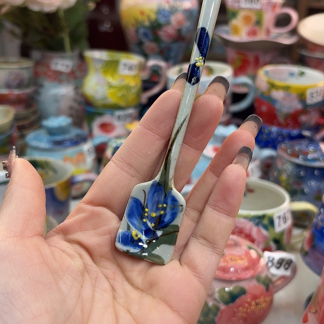 瓷片在干嘛我也在看电影我