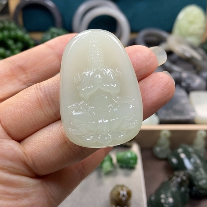 和田玉颈饰未镶嵌