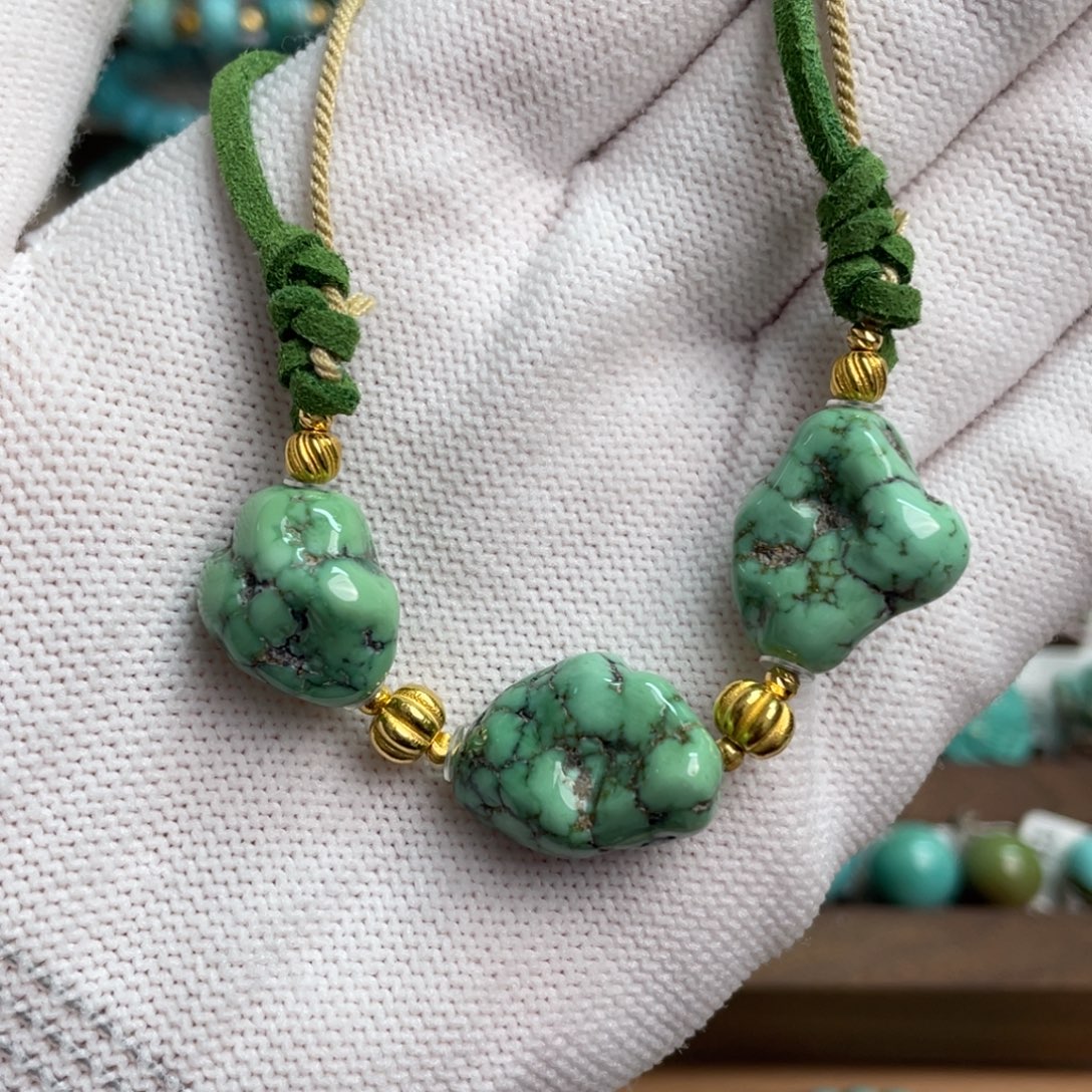 绿松石未镶嵌昭意菜籽黄锁骨链