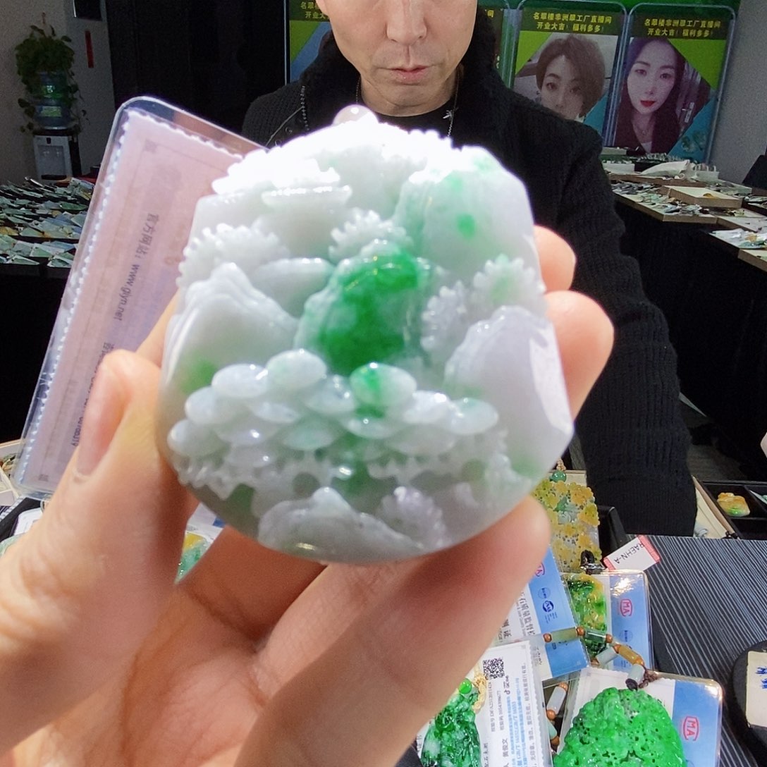 颈饰未镶嵌翡翠翡翠