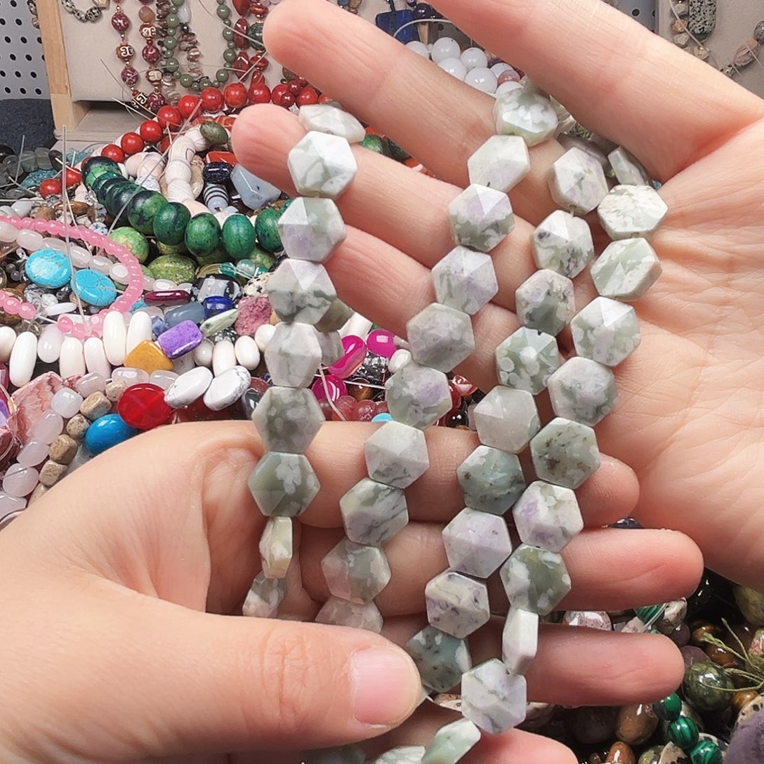 玛瑙/玉髓未镶嵌珠宝半成品吉祥玉髓