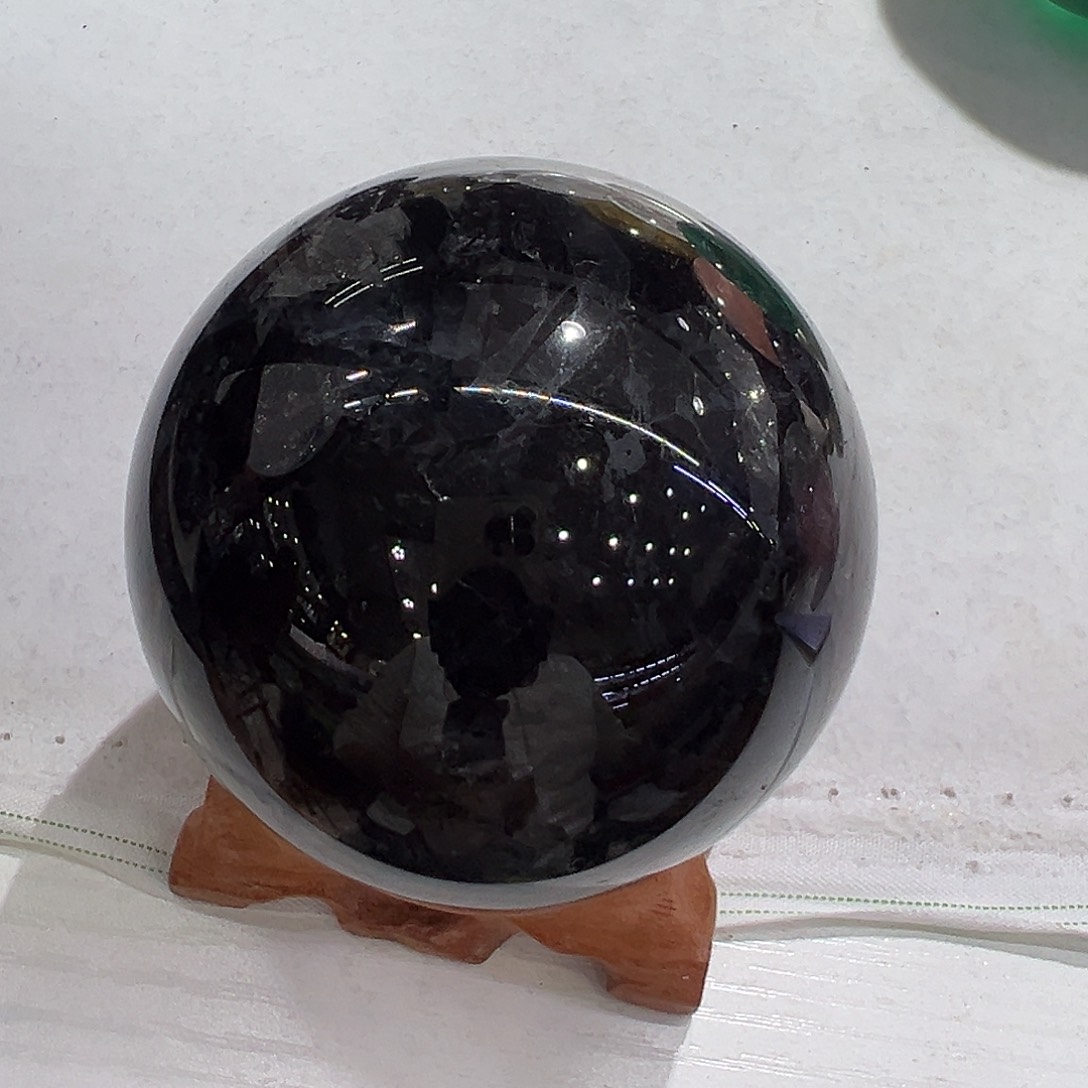 科***工珠宝半成品未镶嵌水晶