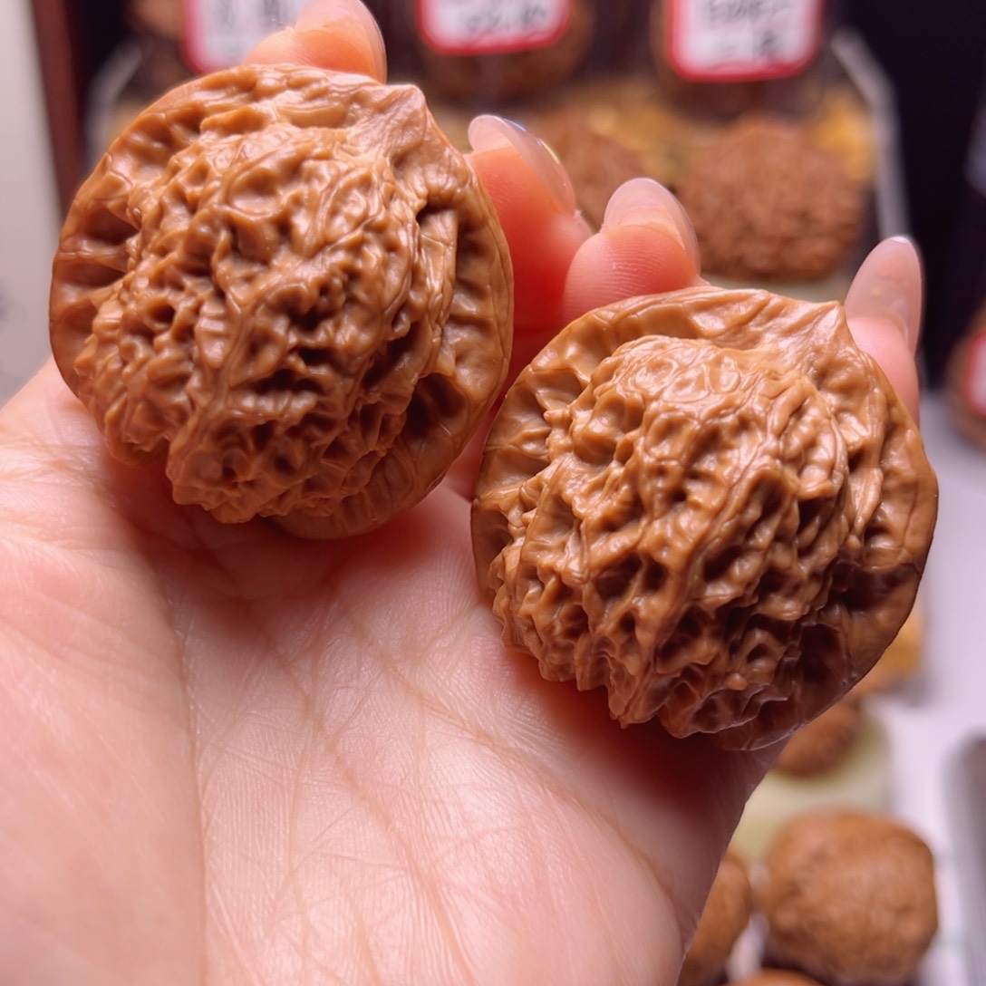 文玩核桃吊坠全品玉麒麟