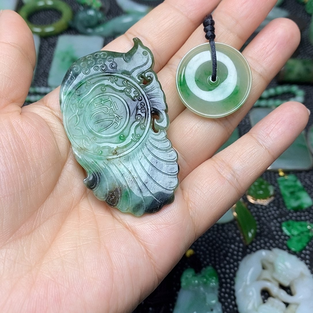 翡翠挂件未镶嵌河****司缅甸天然翡翠挂件