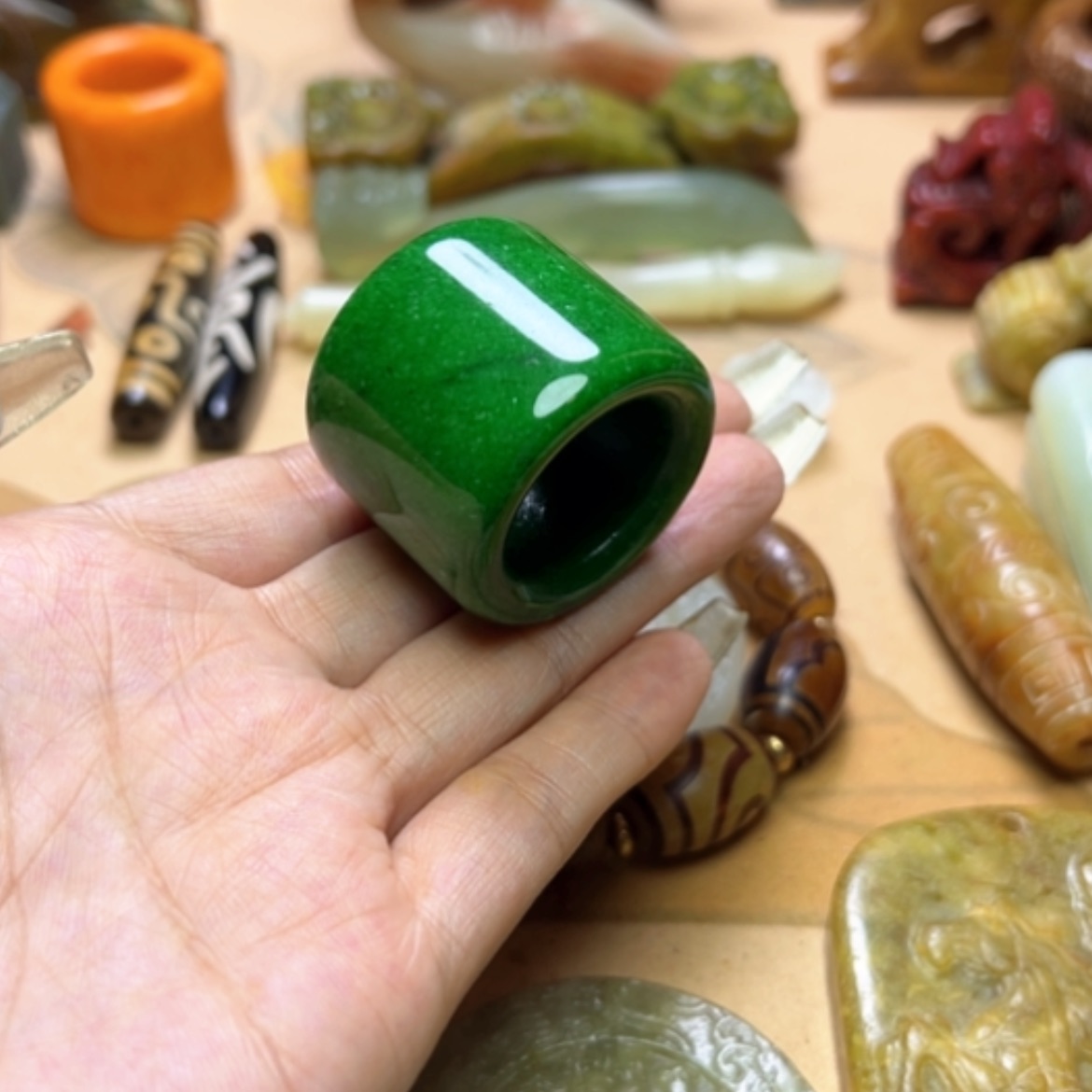 【闪购商品】蛇纹石玉颈饰未镶嵌