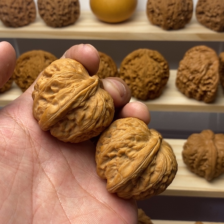 把件核桃39尺全品元宝