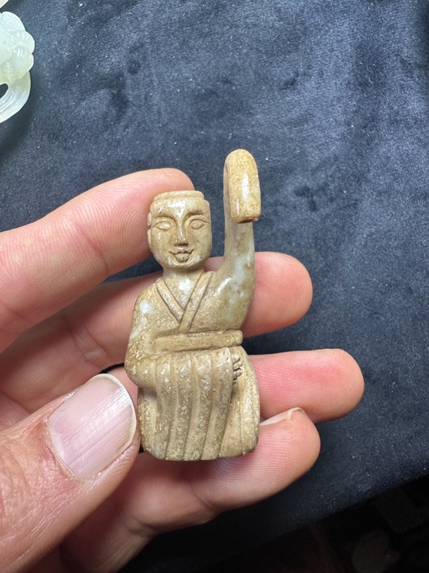 精品和田玉跪人挂件