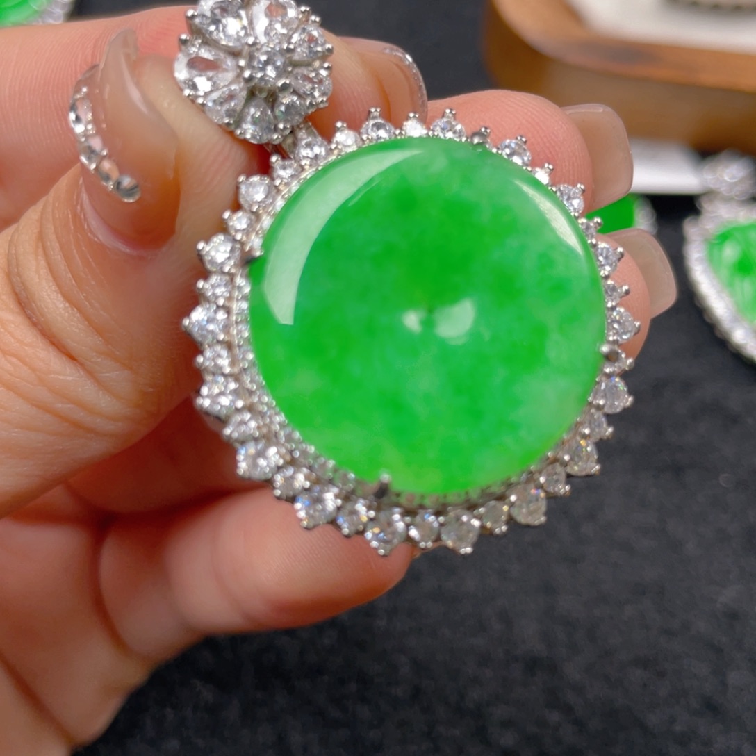 翡翠颈饰银S925镶嵌奉*仙h h j j j