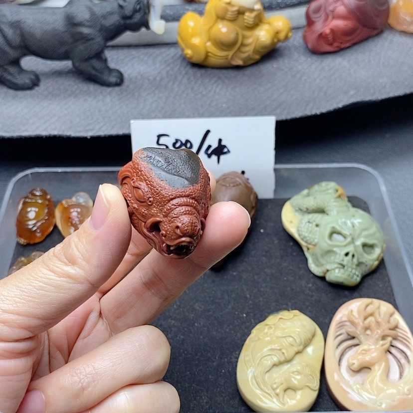 【闪购商品】定制石英质玉吊坠未镶嵌