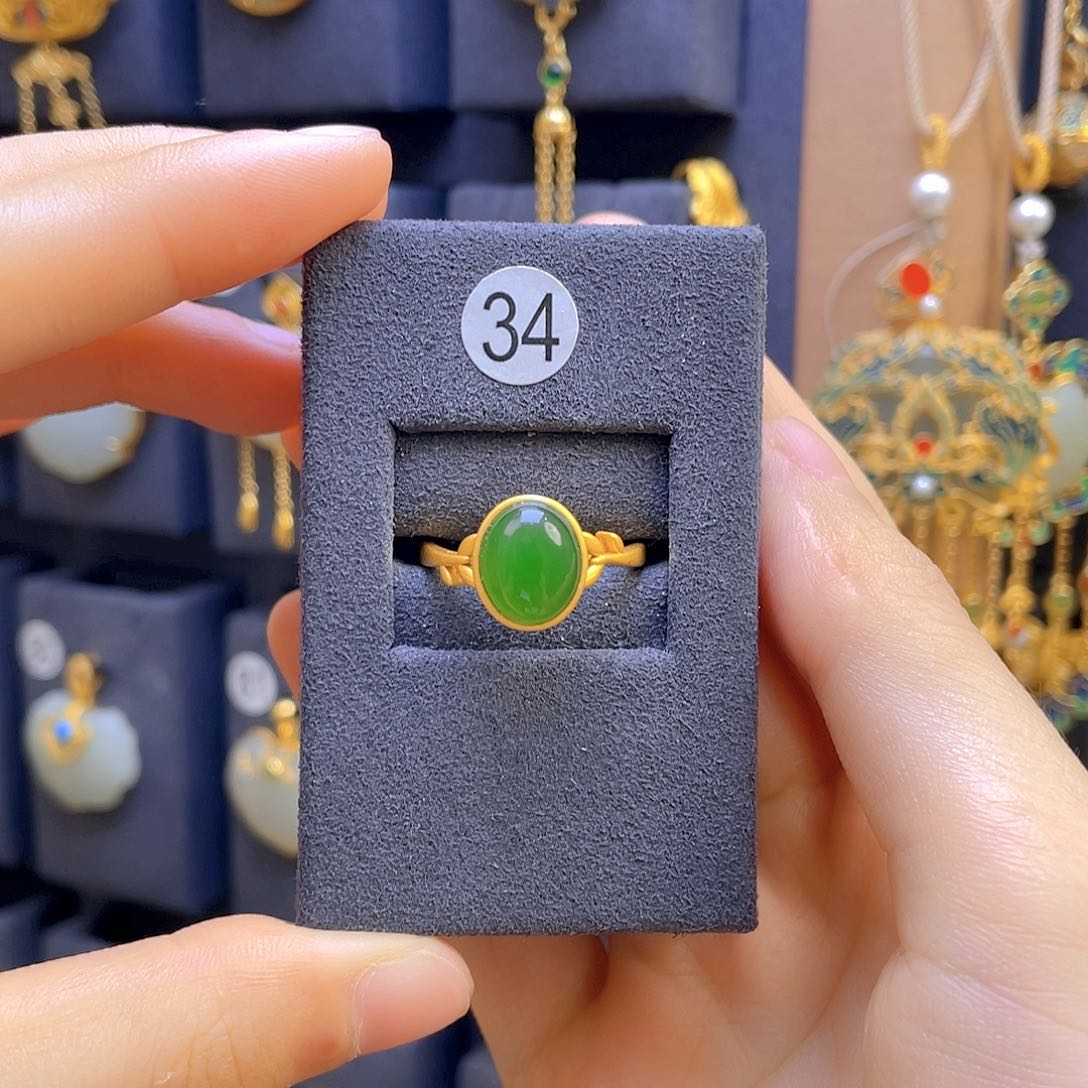 和田玉戒指银S925镀金镶嵌