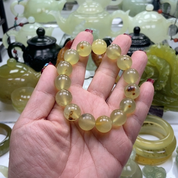 蛇纹石玉壶未镶嵌