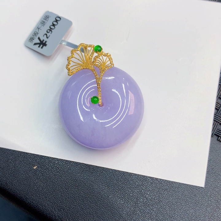 翡翠颈饰18K金镶嵌?**?天然翡翠