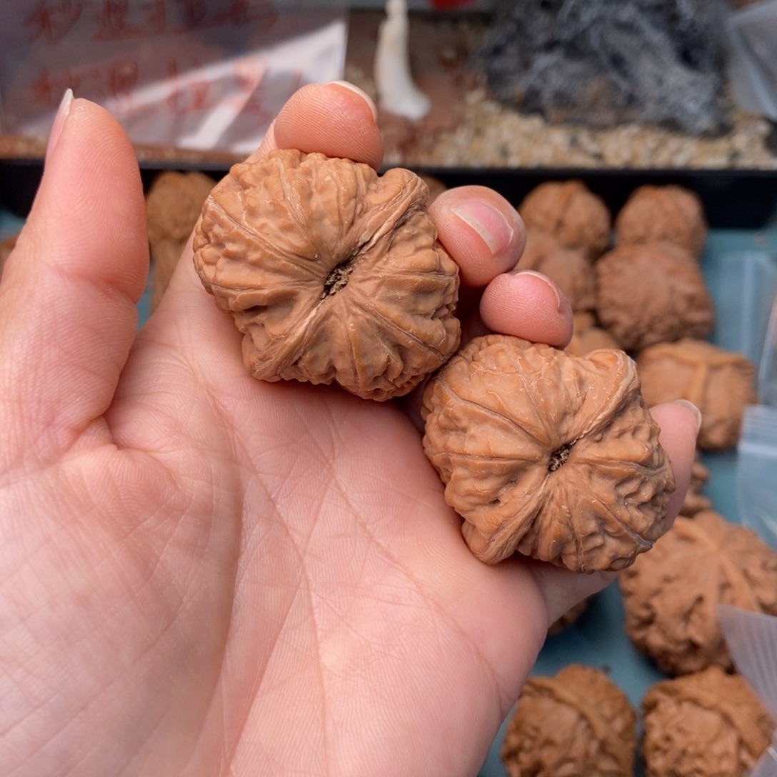 把件文玩核桃元宝1