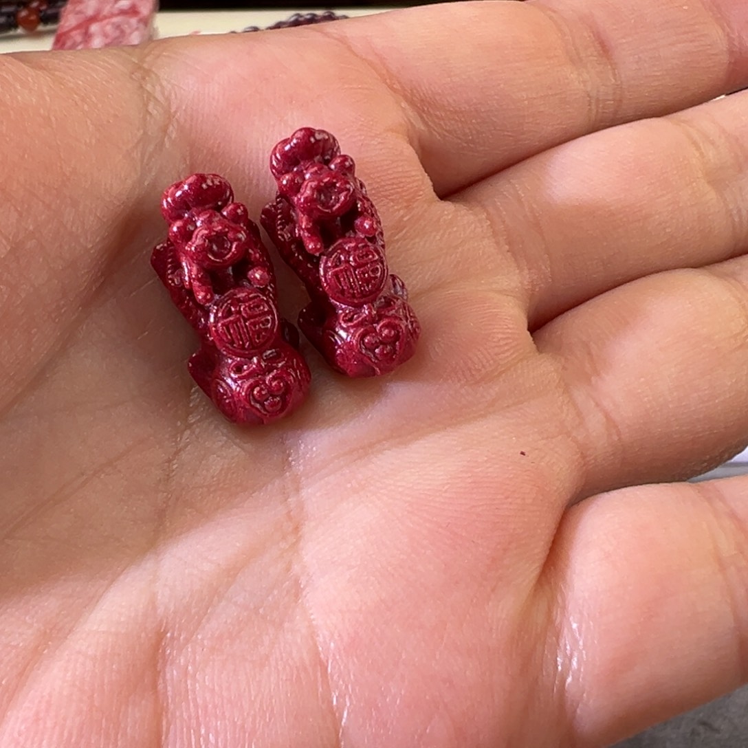 天然辰砂天然晶粉砂貔貅